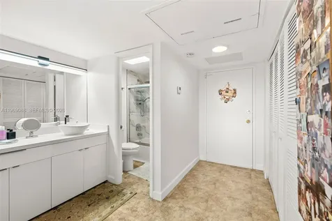 11111 Biscayne Boulevard Miami FL 33181
