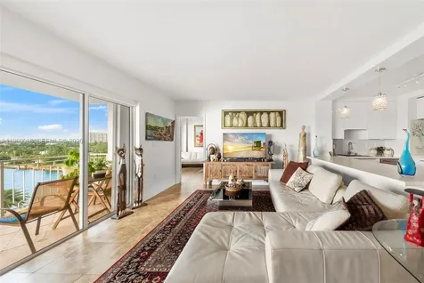 11111 Biscayne Boulevard Miami FL 33181