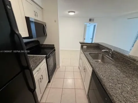 2826 S University Drive Davie FL 33328