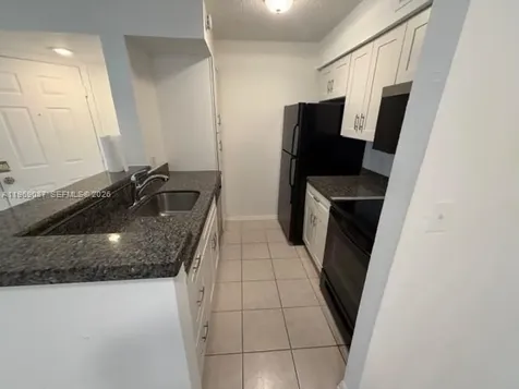 2826 S University Drive Davie FL 33328