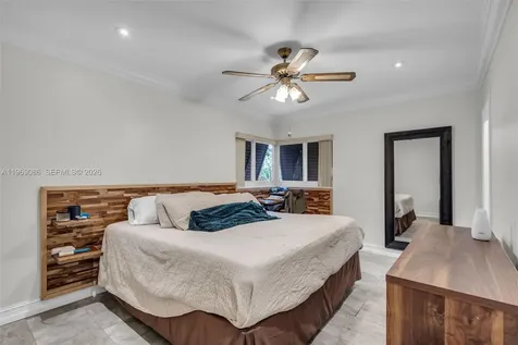 1508 N 74th Terrace Hollywood FL 33024