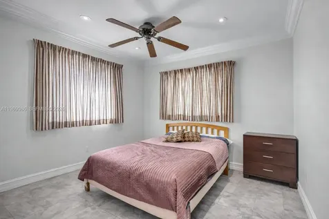 1508 N 74th Terrace Hollywood FL 33024
