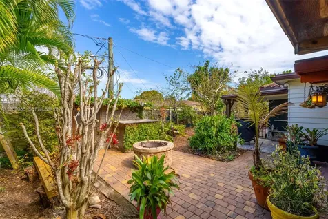 1508 N 74th Terrace Hollywood FL 33024
