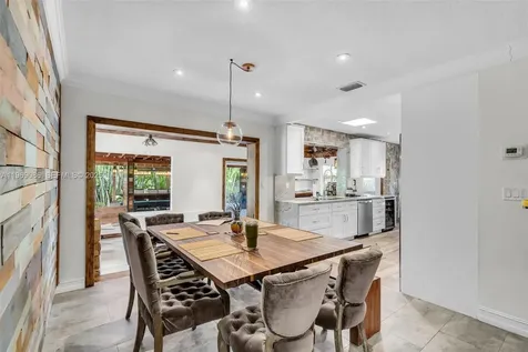 1508 N 74th Terrace Hollywood FL 33024