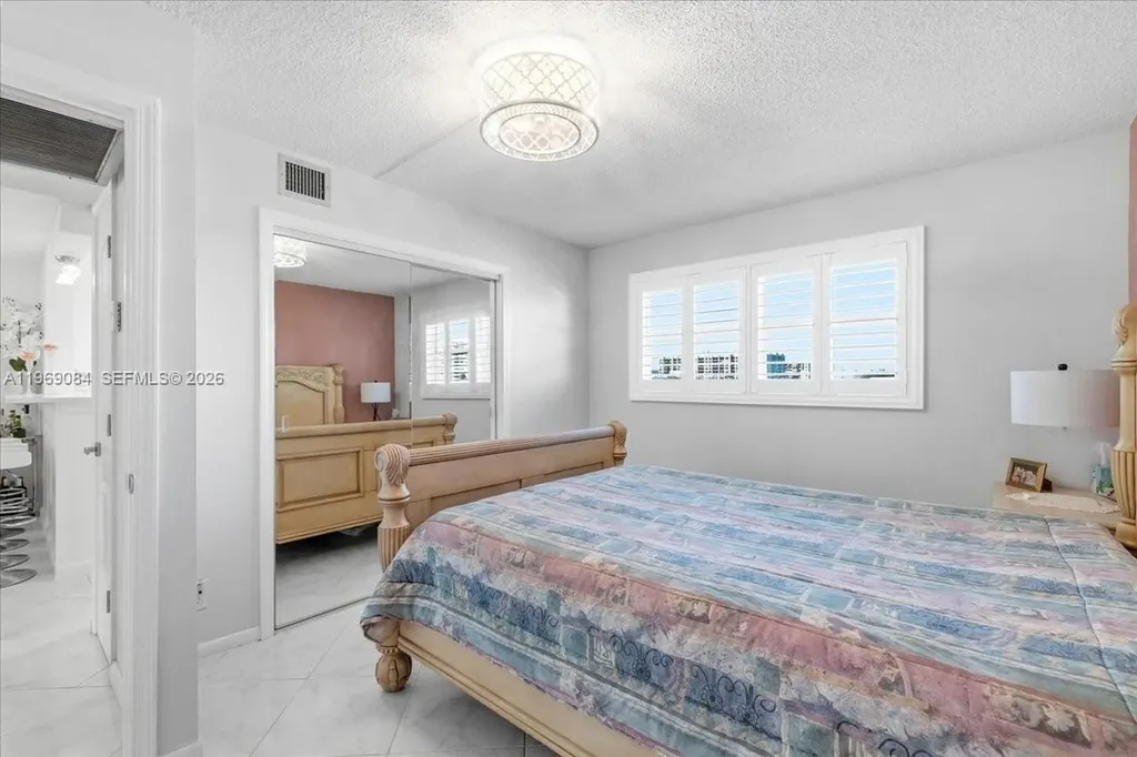 3201 NE 8th Street Pompano Beach FL 33062