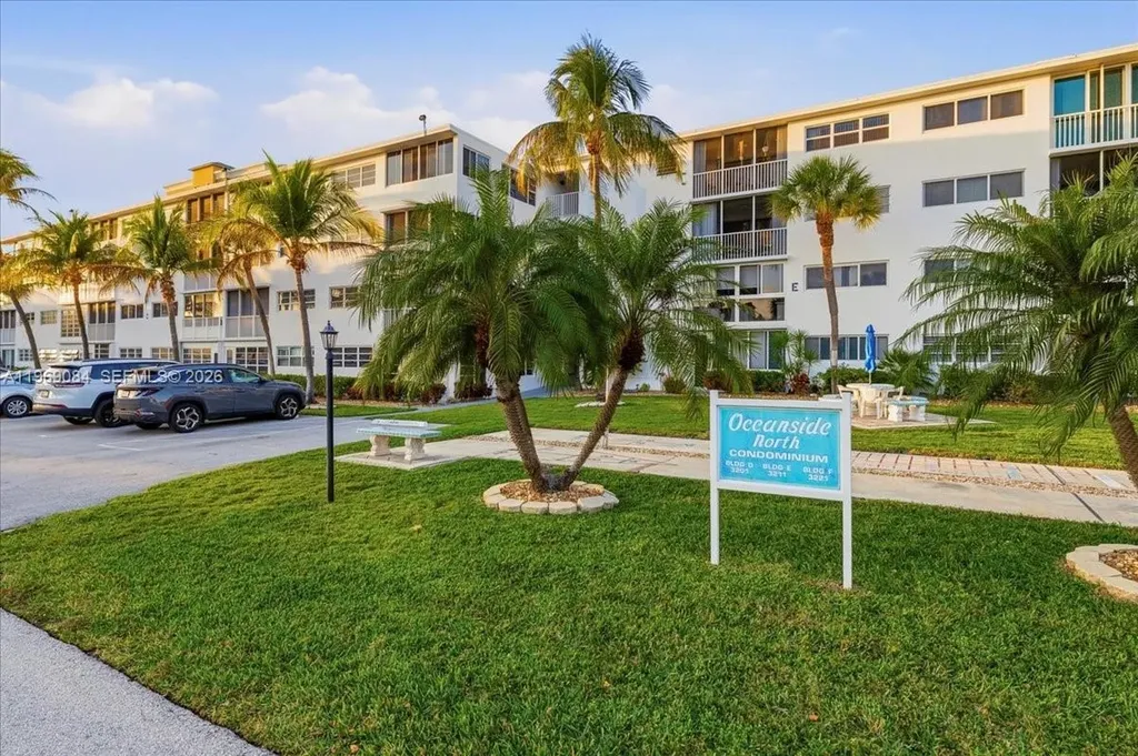 3201 NE 8th Street Pompano Beach FL 33062
