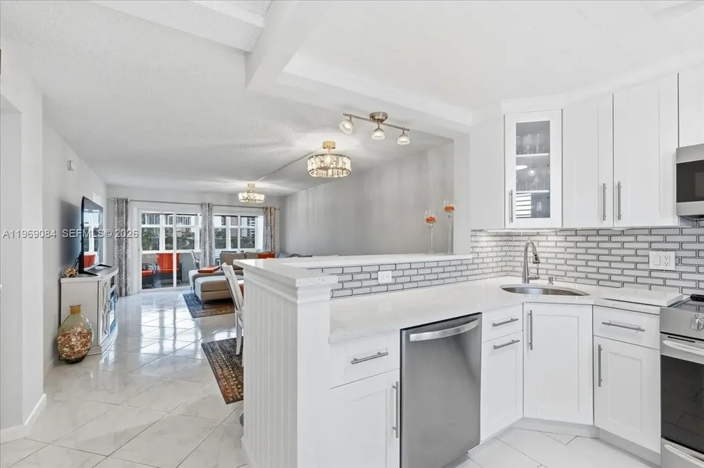 3201 NE 8th Street Pompano Beach FL 33062
