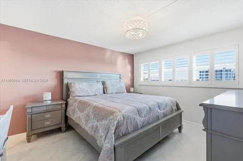 3201 NE 8th Street Pompano Beach FL 33062