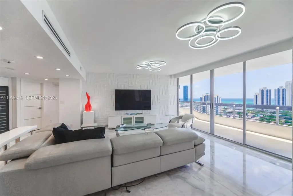 19195 NE 36th Court Aventura FL 33180