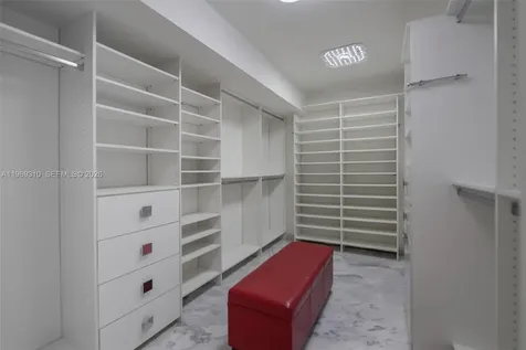 19195 NE 36th Court Aventura FL 33180