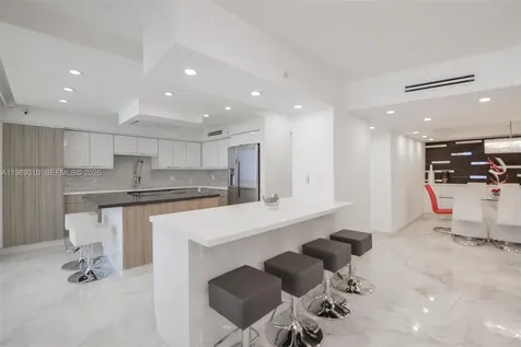 19195 NE 36th Court Aventura FL 33180