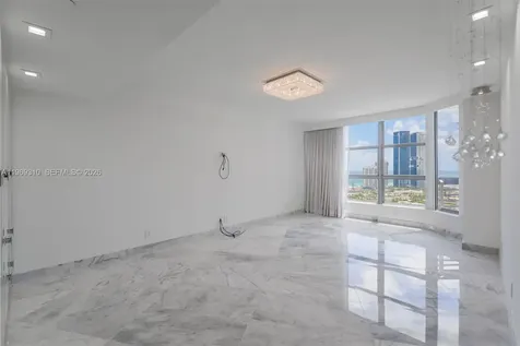 19195 NE 36th Court Aventura FL 33180