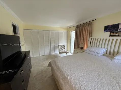 127 Tuscany B Delray Beach FL 33446