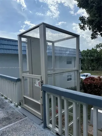 127 Tuscany B Delray Beach FL 33446