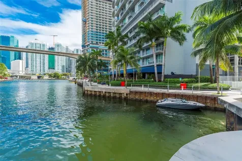 175 SW 7th Street Miami FL 33130