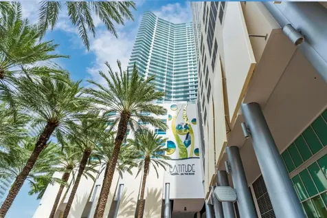 175 SW 7th Street Miami FL 33130