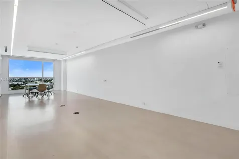 175 SW 7th Street Miami FL 33130