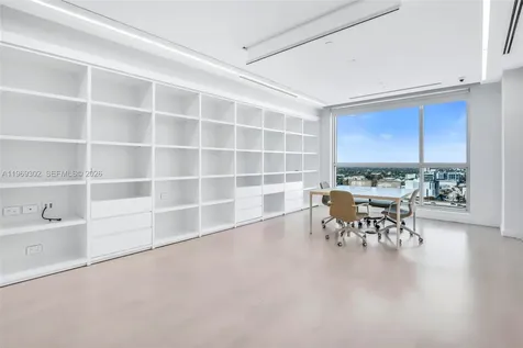 175 SW 7th Street Miami FL 33130