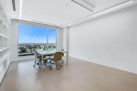 175 SW 7th Street Miami FL 33130