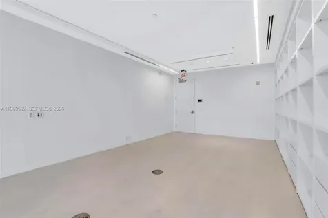 175 SW 7th Street Miami FL 33130