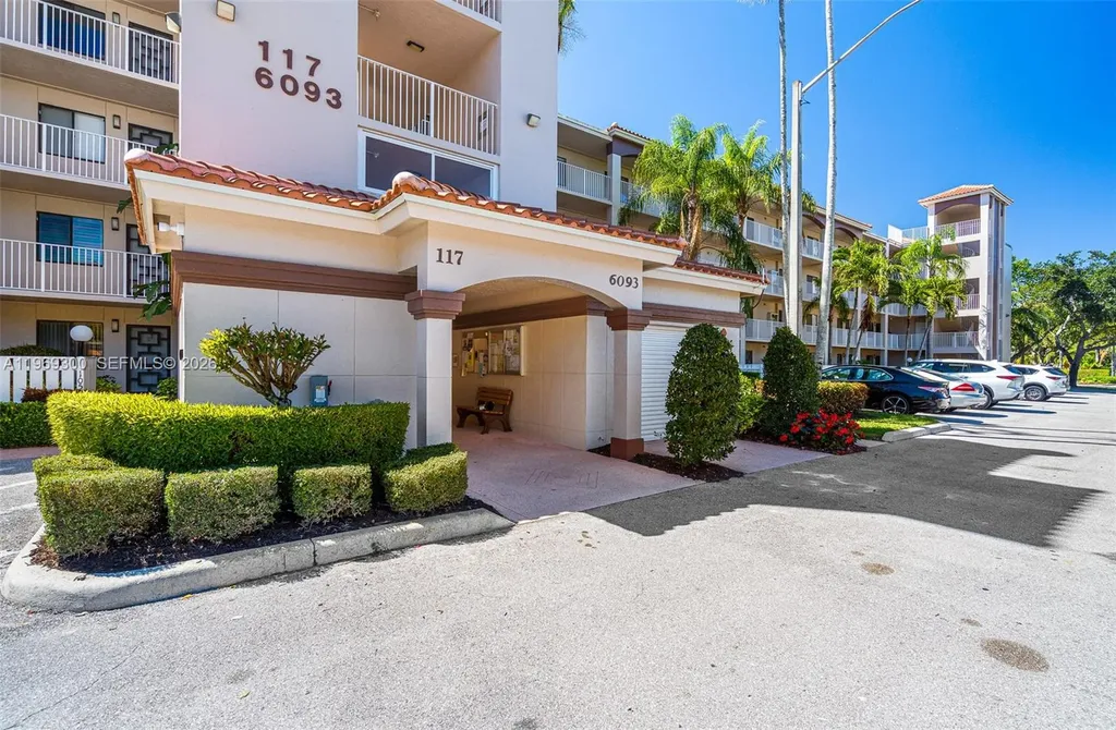 6093 Pointe Regal Circle Delray Beach FL 33484