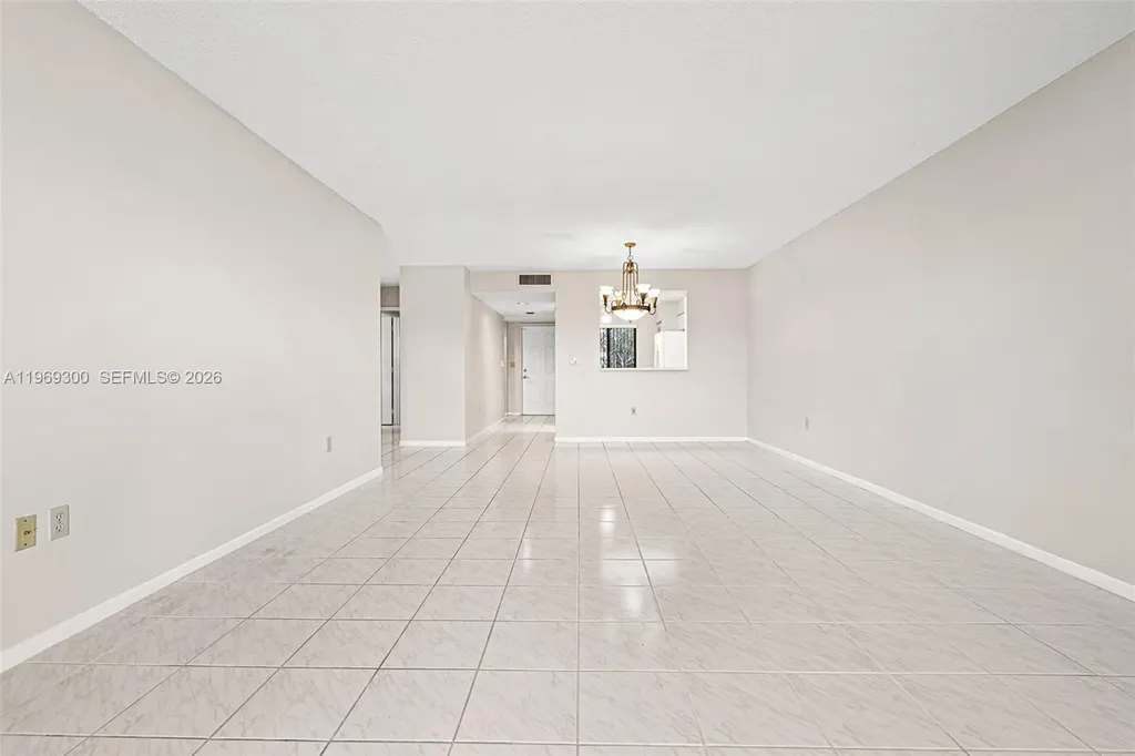 6093 Pointe Regal Circle Delray Beach FL 33484