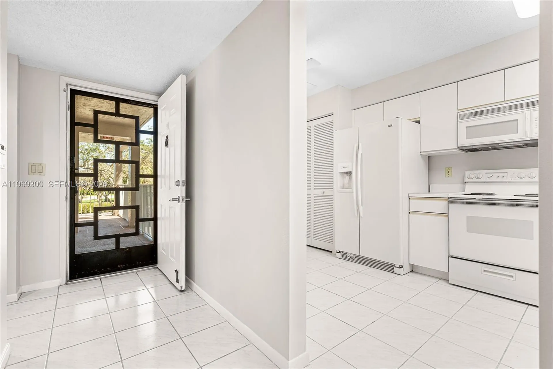 6093 Pointe Regal Circle Delray Beach FL 33484