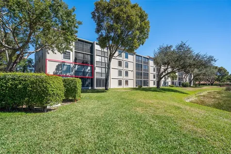 6093 Pointe Regal Circle Delray Beach FL 33484