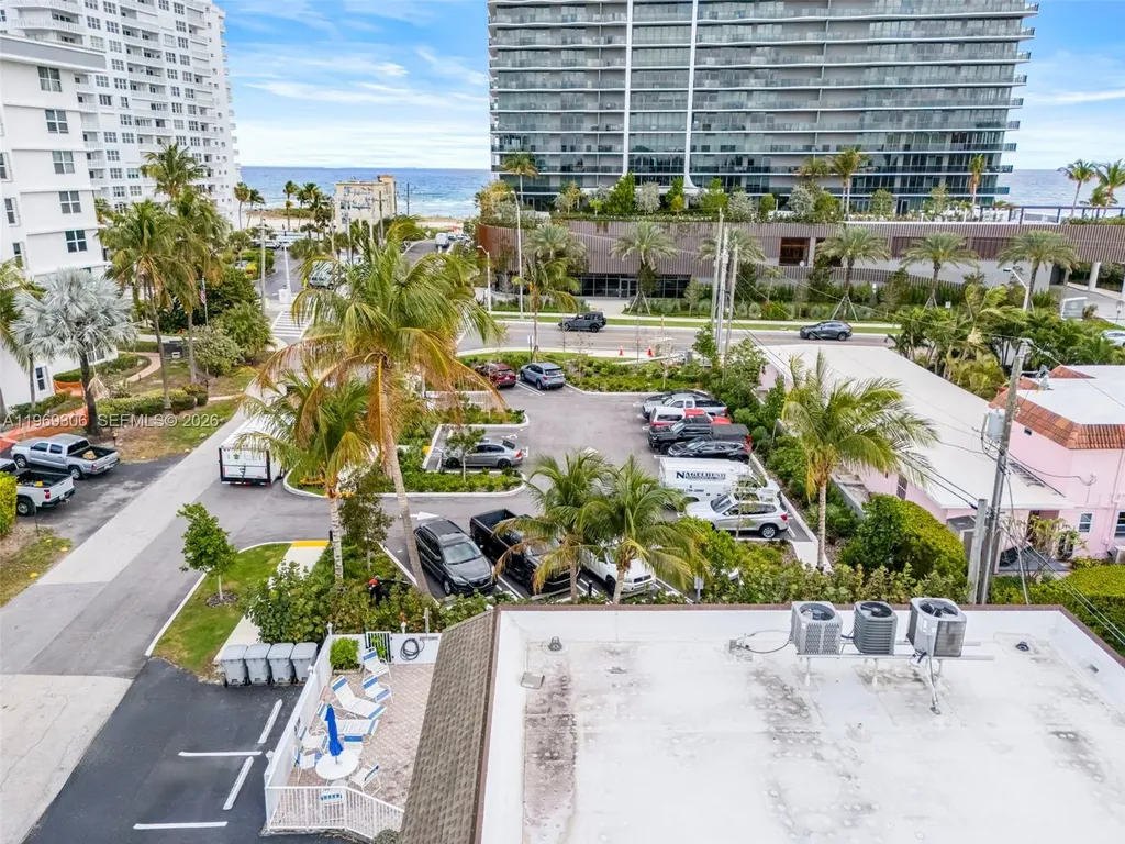 3220 NE 10th Street Pompano Beach FL 3306