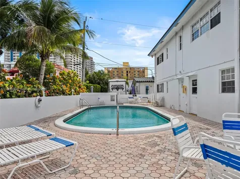 3220 NE 10th Street Pompano Beach FL 3306