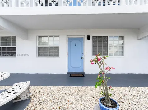 3220 NE 10th Street Pompano Beach FL 3306