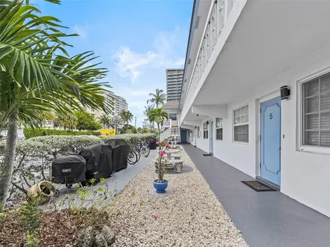 3220 NE 10th Street Pompano Beach FL 3306