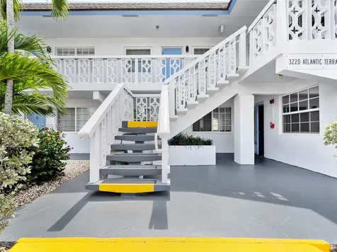 3220 NE 10th Street Pompano Beach FL 3306