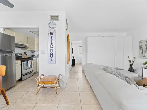 3220 NE 10th Street Pompano Beach FL 3306