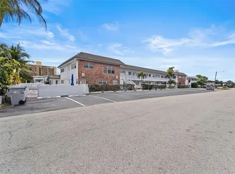 3220 NE 10th Street Pompano Beach FL 3306