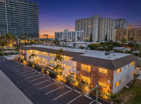 3220 NE 10th Street Pompano Beach FL 3306