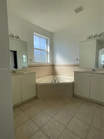10844 NW 84th Street Doral FL 33178