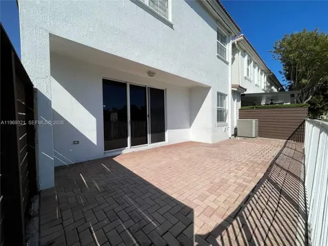 10844 NW 84th Street Doral FL 33178