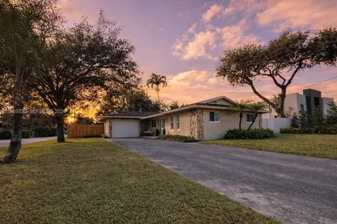 4485 SW 26th Avenue Dania Beach FL 33312