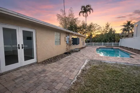 4485 SW 26th Avenue Dania Beach FL 33312