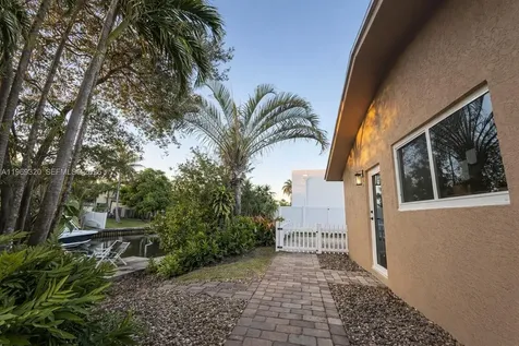 4485 SW 26th Avenue Dania Beach FL 33312