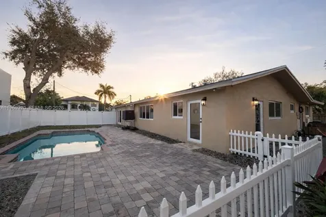 4485 SW 26th Avenue Dania Beach FL 33312
