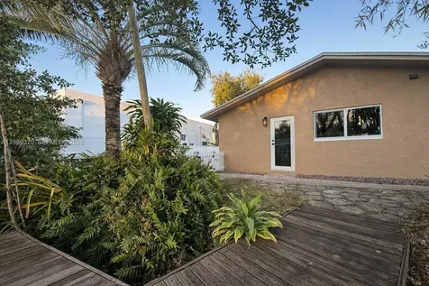4485 SW 26th Avenue Dania Beach FL 33312