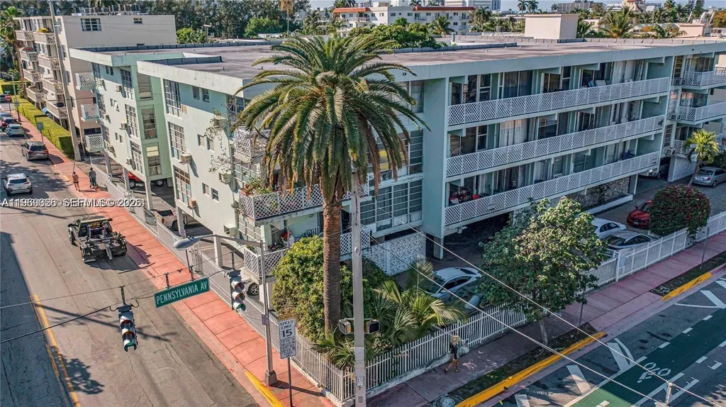 1400 Pennsylvania Avenue Miami Beach FL 33139