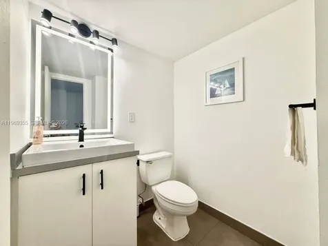 19370 Collins Avenue Sunny Isles Beach FL 33160
