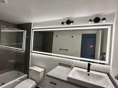 19370 Collins Avenue Sunny Isles Beach FL 33160