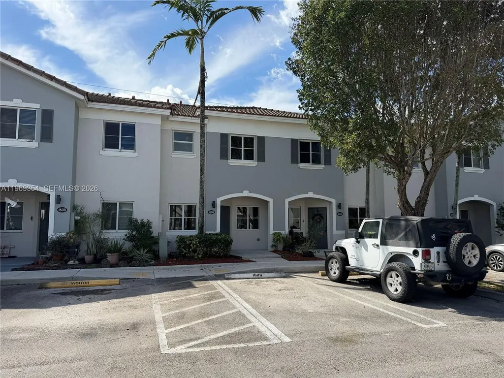 1606 SE 31st Court Homestead FL 33035