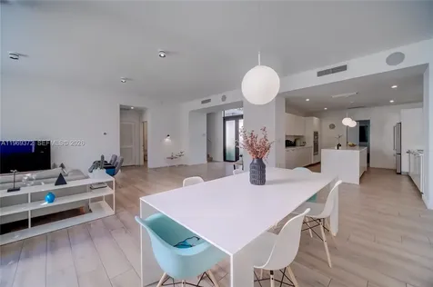 8660 Arboretum Lane Miami FL 33138