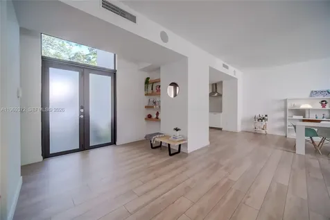 8660 Arboretum Lane Miami FL 33138