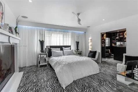 1616 Michigan Avenue Miami Beach FL 33139